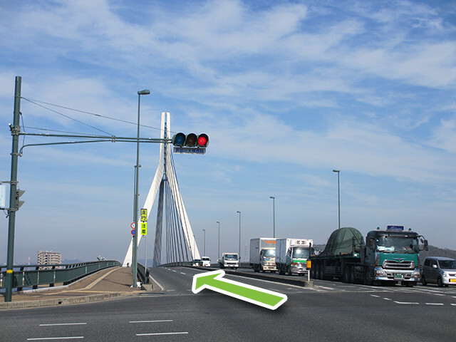 芦田川大橋を渡ります